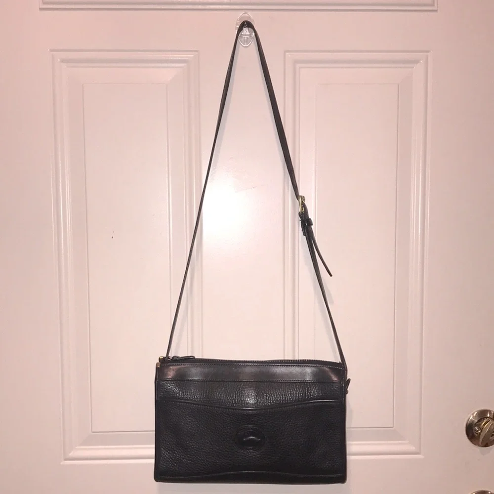 Vintage Dooney and Bourke Bag - Picture 9 of 14